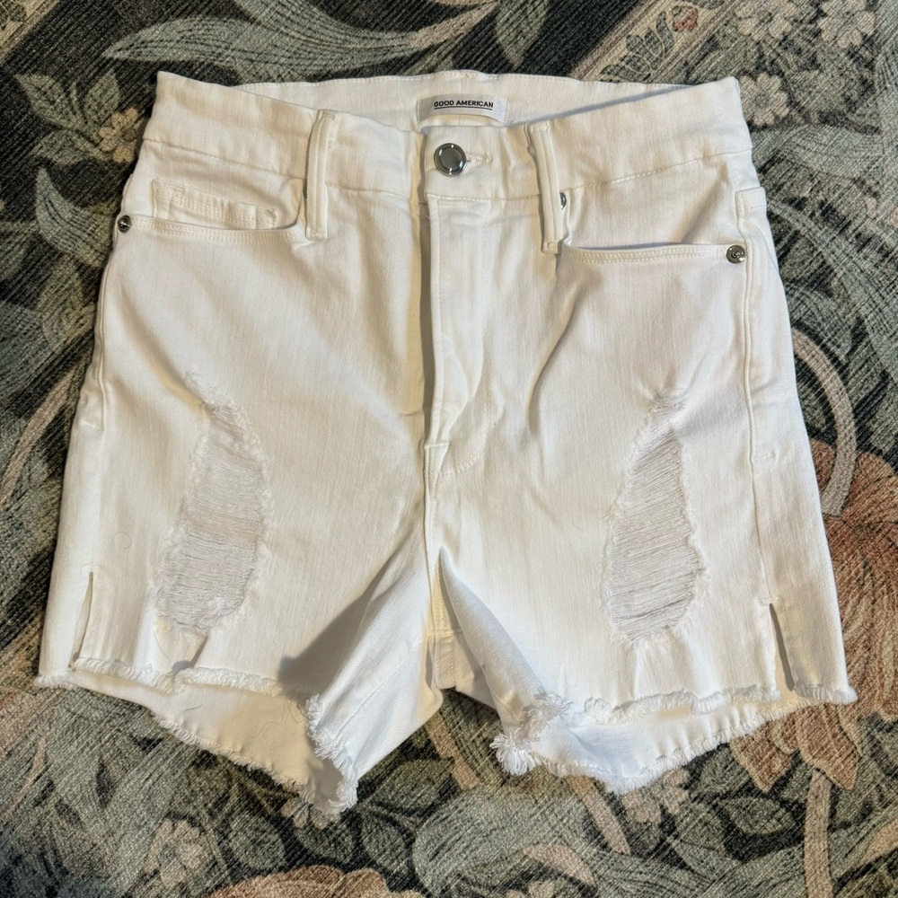 Good American White High Waister Shorts Size 28/6